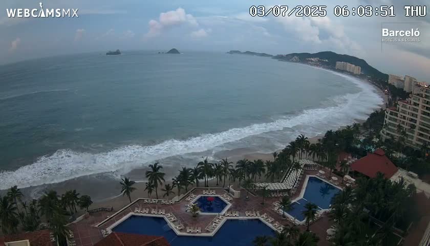 Ixtapa Zihuatanejo, Playa Ixtapa Beach live Cam - Zihuatanejo de Azueta, Guerrero, Mexico