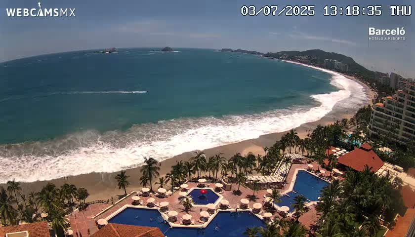 Ixtapa Zihuatanejo, Playa Ixtapa Beach live Cam - Zihuatanejo de Azueta, Guerrero, Mexico