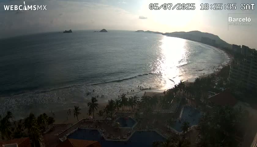 Ixtapa Zihuatanejo, Playa Ixtapa Beach live Cam - Zihuatanejo de Azueta, Guerrero, Mexico