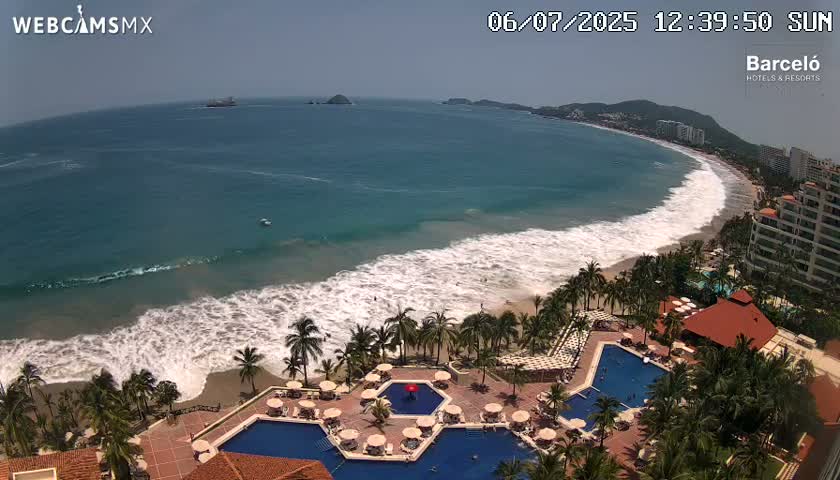 Ixtapa Zihuatanejo, Playa Ixtapa Beach live Cam - Zihuatanejo de Azueta, Guerrero, Mexico