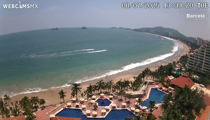 Ixtapa Zihuatanejo, Playa Ixtapa Beach live Cam - Zihuatanejo de Azueta, Guerrero, Mexico