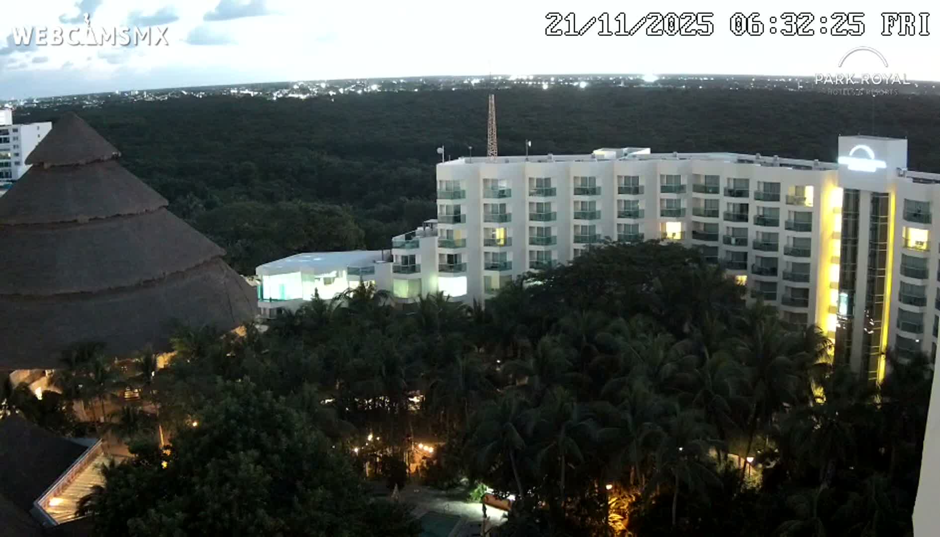 Cozumel Coast & City Skyline Live Cam - San Mugiel de Cozumel, Municipio de Cozumel, Quintana Roo, Mexico