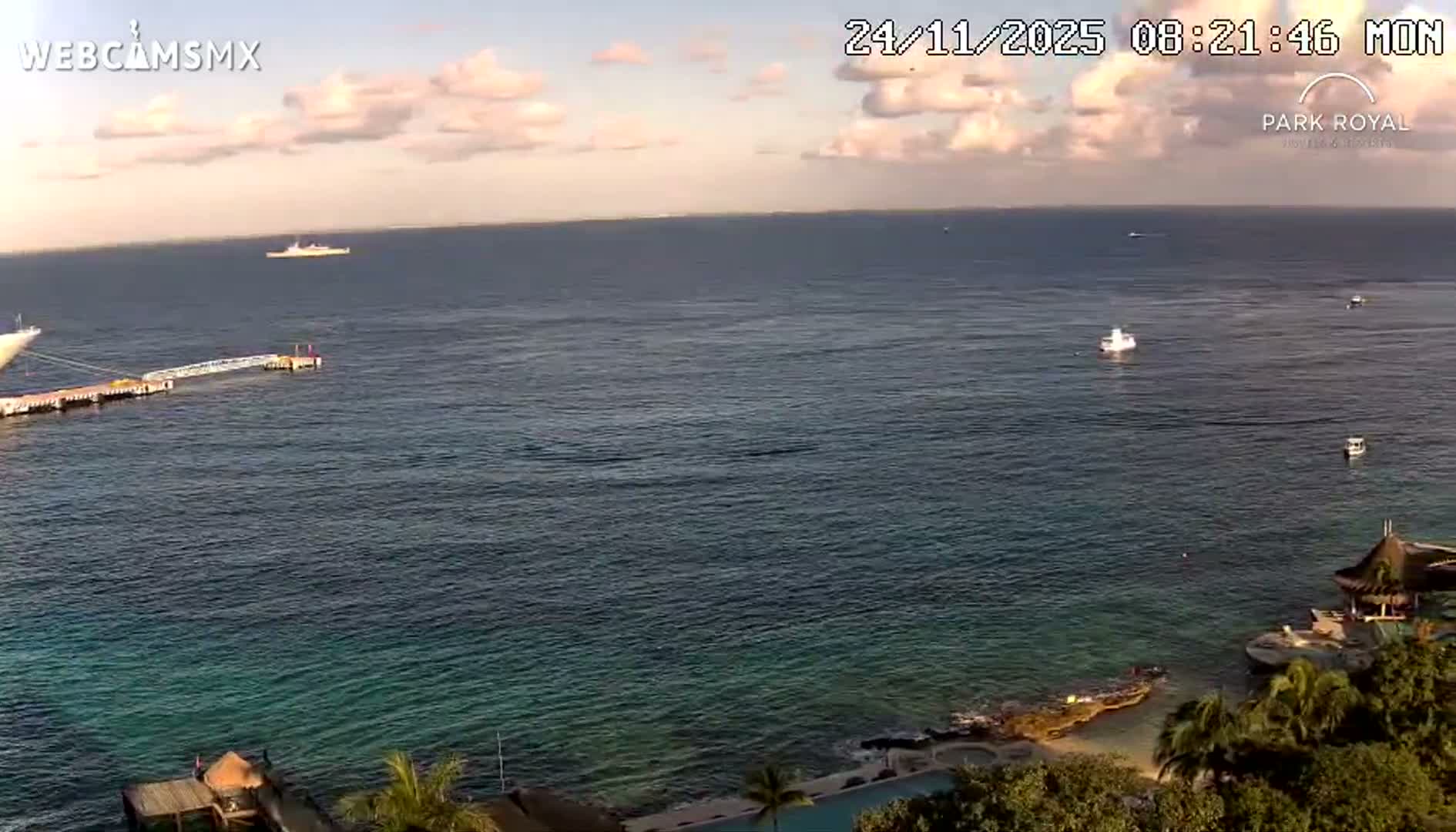 Cozumel Coast & City Skyline Live Cam - San Mugiel de Cozumel, Municipio de Cozumel, Quintana Roo, Mexico