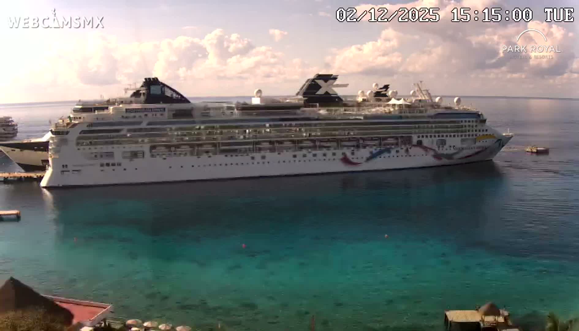 Cozumel Coast & City Skyline Live Cam - San Mugiel de Cozumel, Municipio de Cozumel, Quintana Roo, Mexico