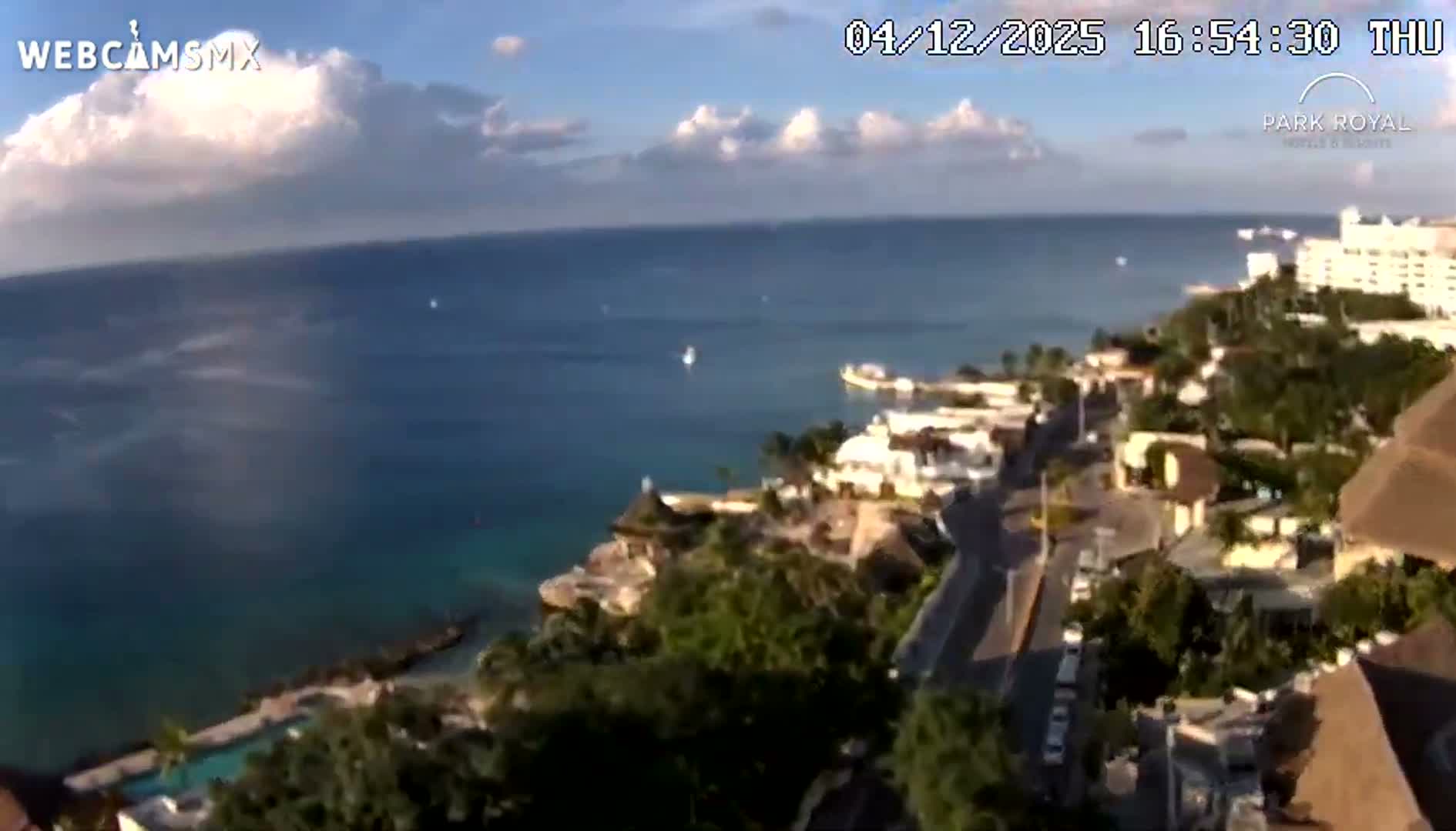 Cozumel Coast & City Skyline Live Cam - San Mugiel de Cozumel, Municipio de Cozumel, Quintana Roo, Mexico