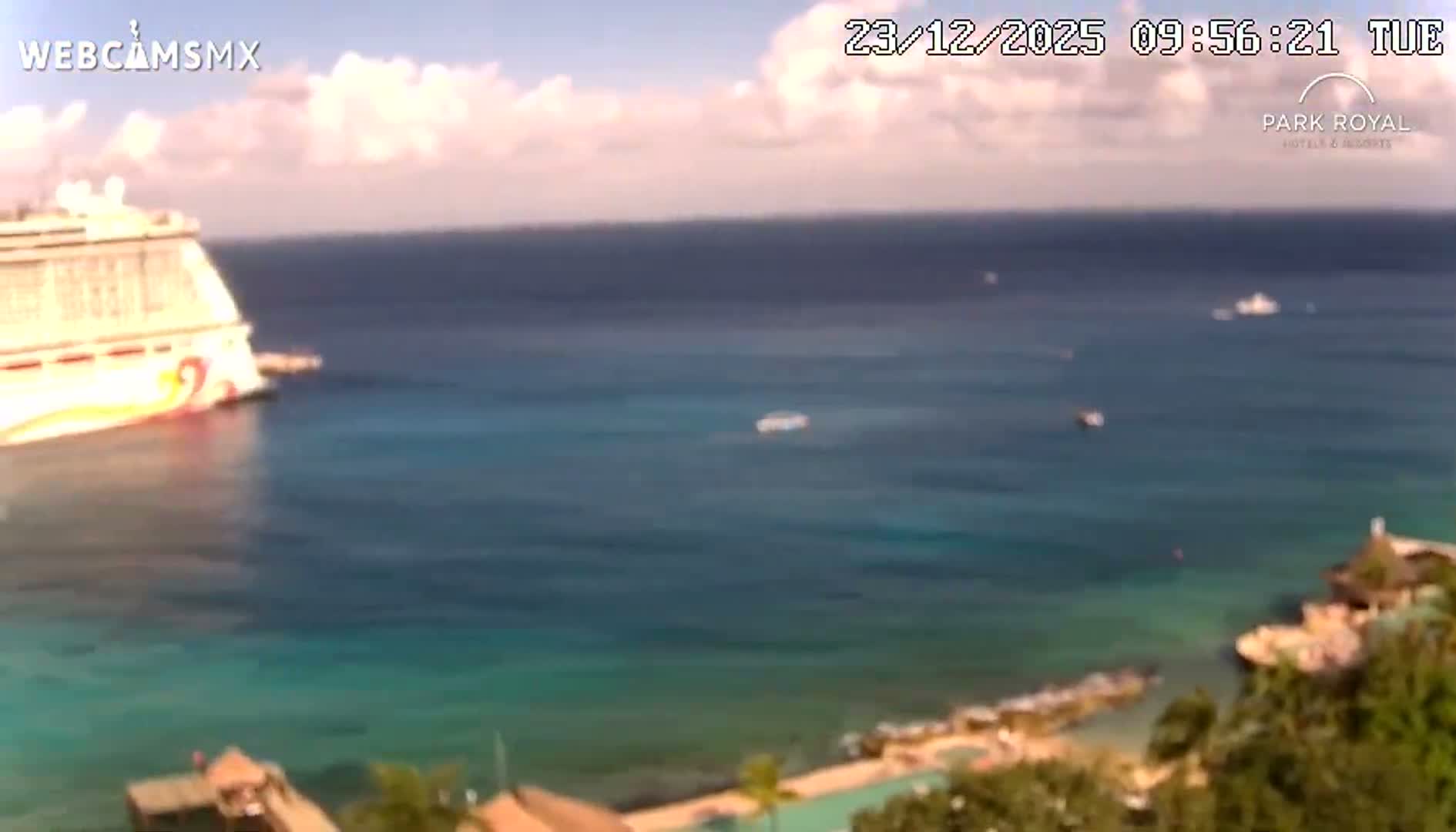 Cozumel Coast & City Skyline Live Cam - San Mugiel de Cozumel, Municipio de Cozumel, Quintana Roo, Mexico