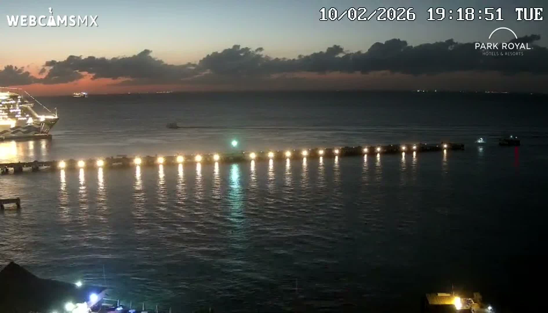Cozumel Coast & City Skyline Live Cam - San Mugiel de Cozumel, Municipio de Cozumel, Quintana Roo, Mexico