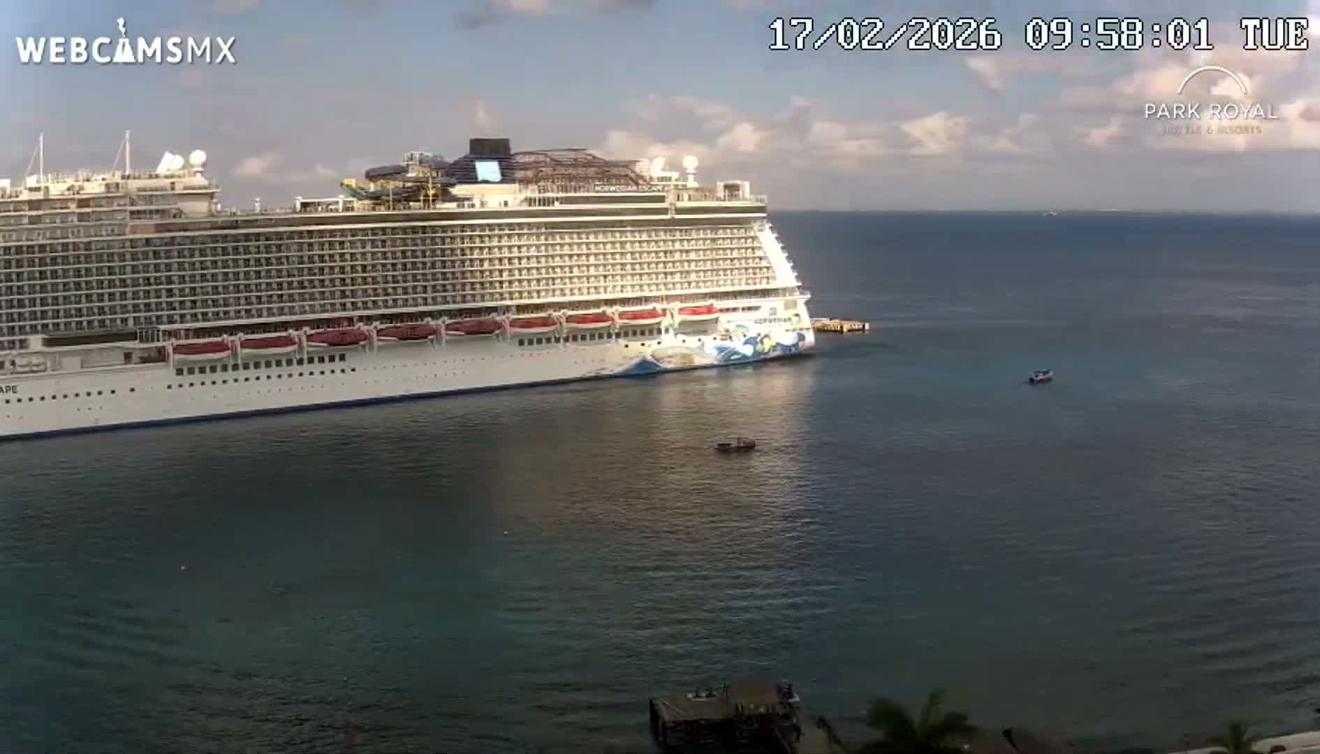 Cozumel Coast & City Skyline Live Cam - San Mugiel de Cozumel, Municipio de Cozumel, Quintana Roo, Mexico