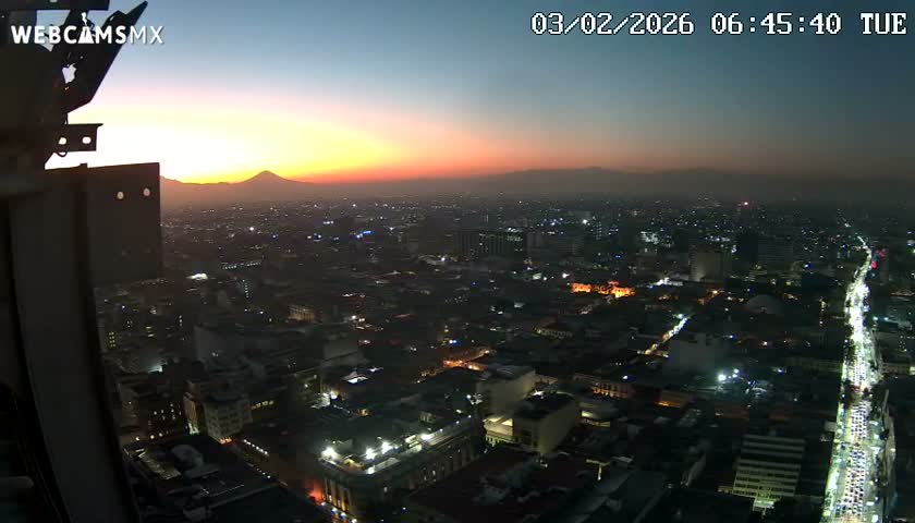 South View of Mexico City from Torre Latino Americana Tower PTZ  Live Cam - Cuauhtemoc, Ciudad de Mexico, Mexico