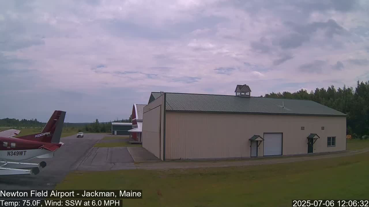 Newton Field - Jackman Airport Live Cam - Maine, USA