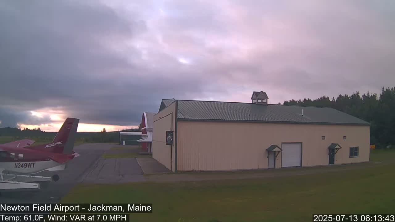 Newton Field - Jackman Airport Live Cam - Maine, USA