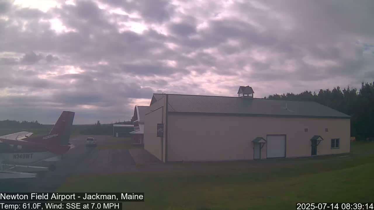Newton Field - Jackman Airport Live Cam - Maine, USA