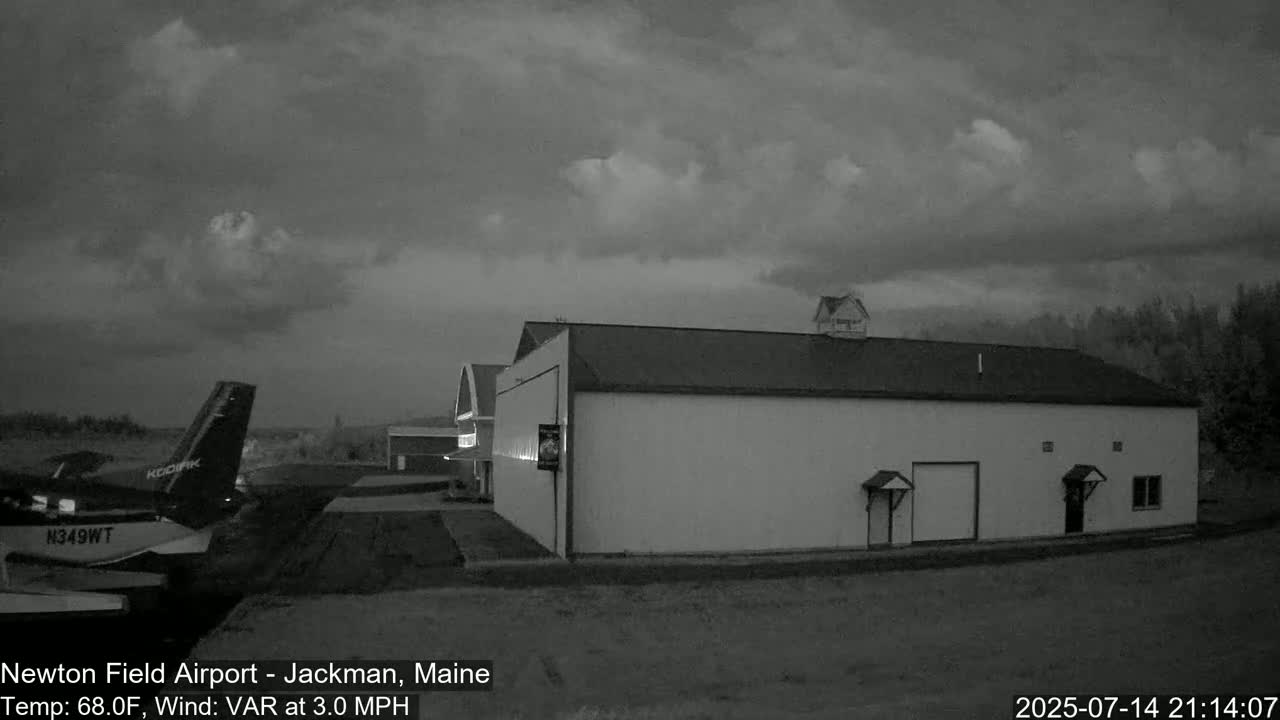 Newton Field - Jackman Airport Live Cam - Maine, USA