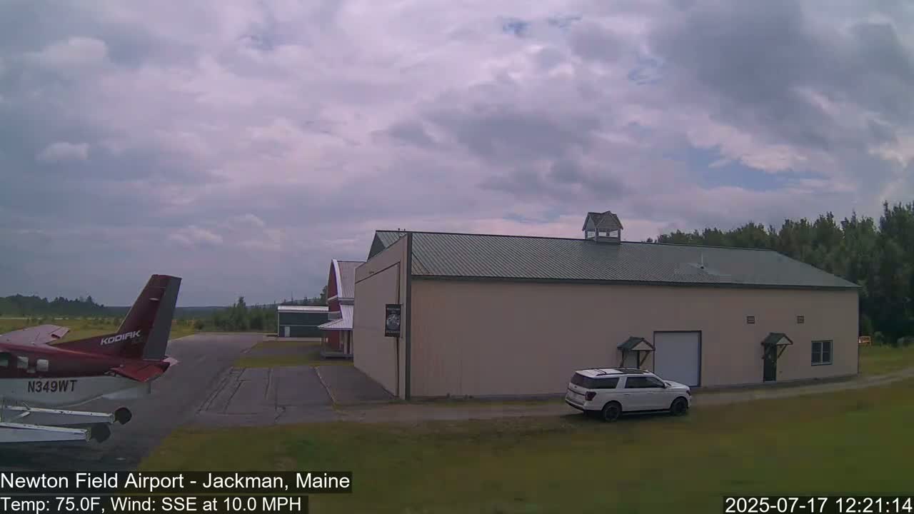 Newton Field - Jackman Airport Live Cam - Maine, USA