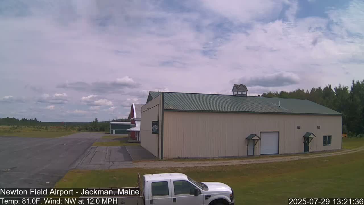 Newton Field - Jackman Airport Live Cam - Maine, USA
