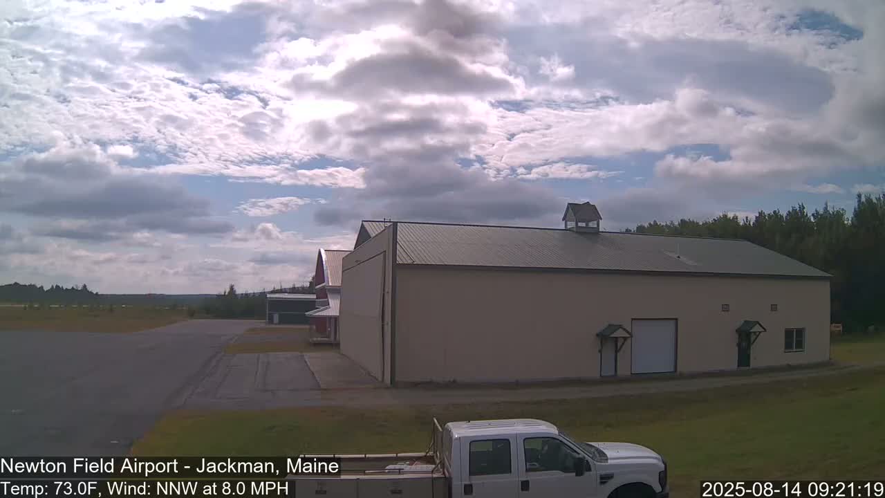 Newton Field - Jackman Airport Live Cam - Maine, USA