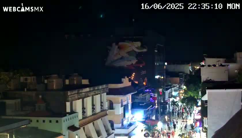 Playa del Carmen Avenue Quinta Avenida Live Cam - Solidaridad, Quintana Roo, Mexico