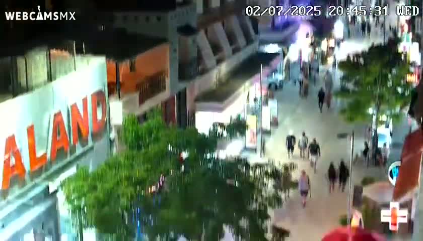 Playa del Carmen Avenue Quinta Avenida Live Cam - Solidaridad, Quintana Roo, Mexico