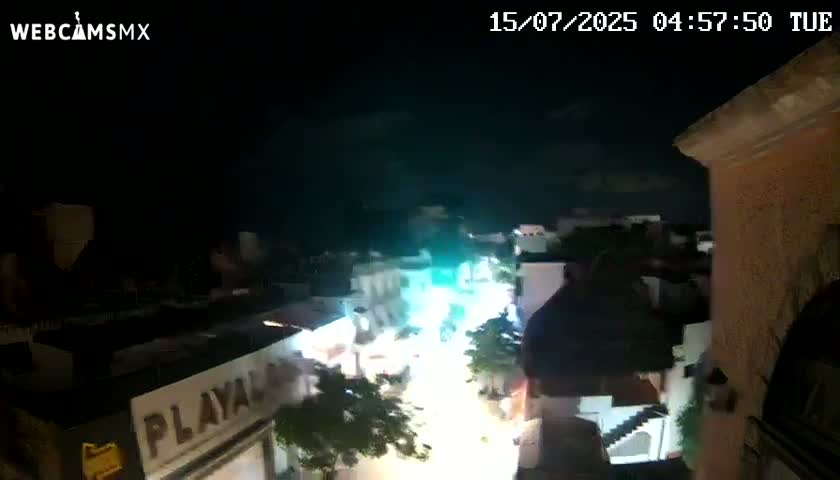 Playa del Carmen Avenue Quinta Avenida Live Cam - Solidaridad, Quintana Roo, Mexico