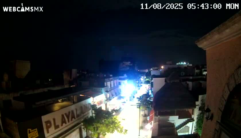 Playa del Carmen Avenue Quinta Avenida Live Cam - Solidaridad, Quintana Roo, Mexico