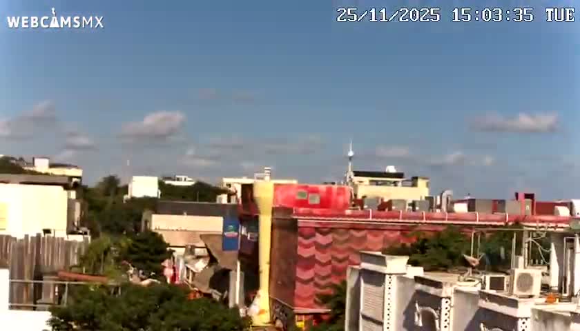 Playa del Carmen Avenue Quinta Avenida Live Cam - Solidaridad, Quintana Roo, Mexico