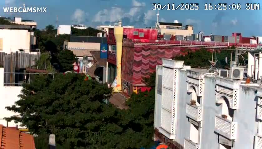 Playa del Carmen Avenue Quinta Avenida Live Cam - Solidaridad, Quintana Roo, Mexico