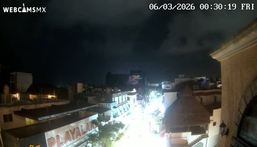 Playa del Carmen Avenue Quinta Avenida Live Cam - Solidaridad, Quintana Roo, Mexico