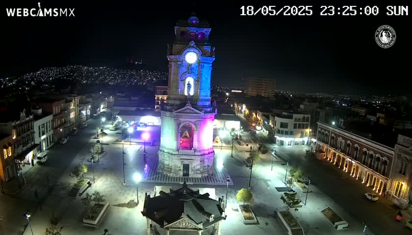 Pachuca ,Plaza de la Independencia Square & Reloj Monumental Clock live Cam - Pachuca de Soto, Hidalgo, Mexico