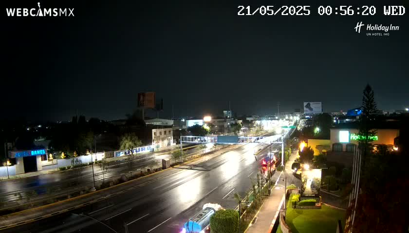 Santiago de Querétaro, Avenida 5 Febrero Avenue Live Cam - Santiago de Queretaro, Queretaro, Mexico