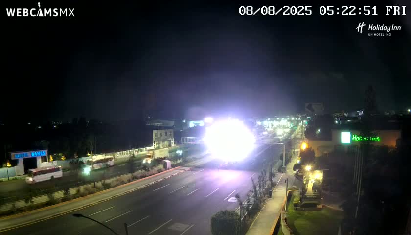 Santiago de Querétaro, Avenida 5 Febrero Avenue Live Cam - Santiago de Queretaro, Queretaro, Mexico