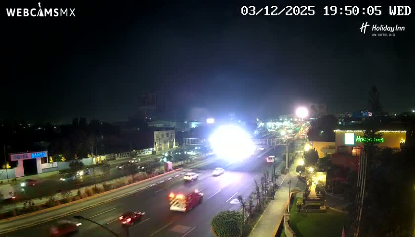 Santiago de Querétaro, Avenida 5 Febrero Avenue Live Cam - Santiago de Queretaro, Queretaro, Mexico