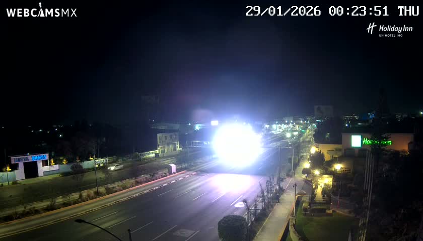 Santiago de Querétaro, Avenida 5 Febrero Avenue Live Cam - Santiago de Queretaro, Queretaro, Mexico