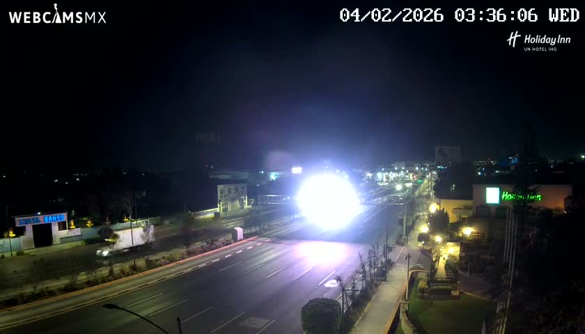 Santiago de Querétaro, Avenida 5 Febrero Avenue Live Cam - Santiago de Queretaro, Queretaro, Mexico
