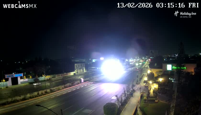Santiago de Querétaro, Avenida 5 Febrero Avenue Live Cam - Santiago de Queretaro, Queretaro, Mexico