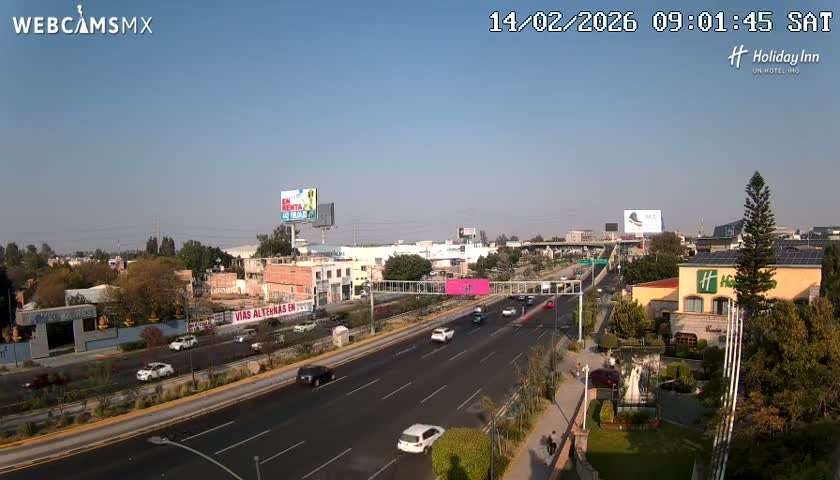 Santiago de Querétaro, Avenida 5 Febrero Avenue Live Cam - Santiago de Queretaro, Queretaro, Mexico