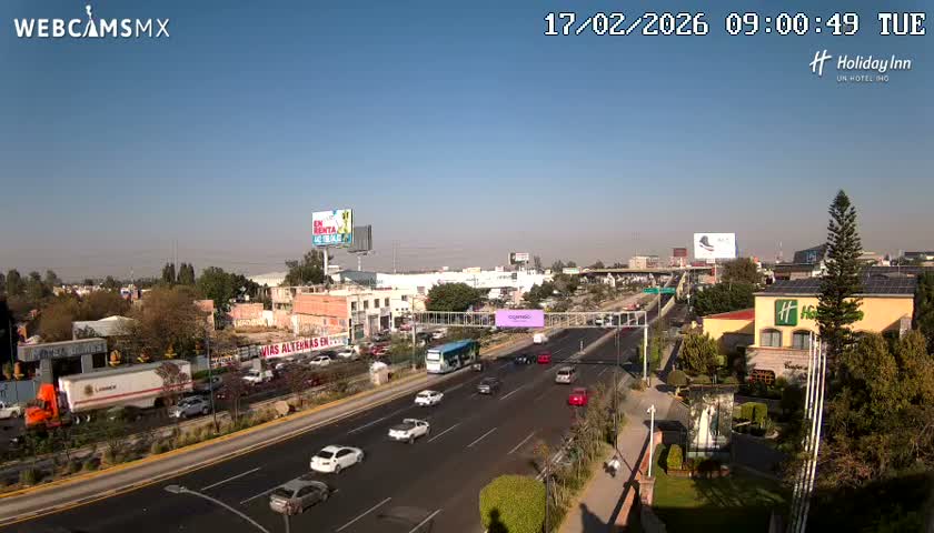 Santiago de Querétaro, Avenida 5 Febrero Avenue Live Cam - Santiago de Queretaro, Queretaro, Mexico