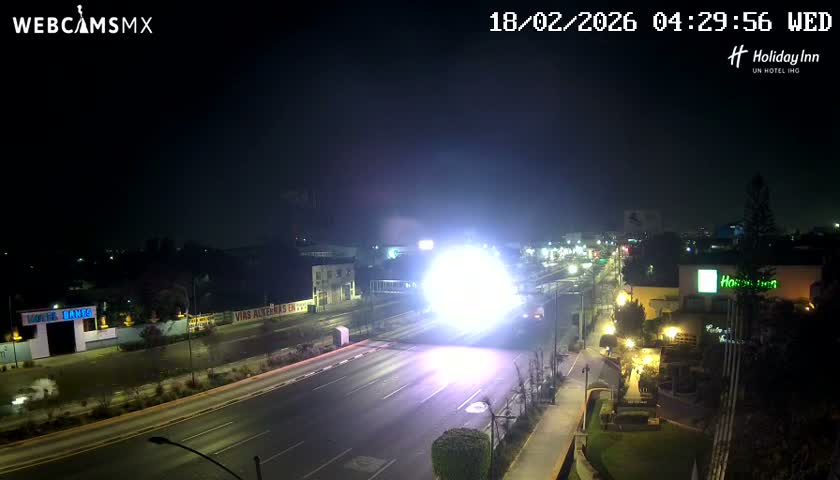 Santiago de Querétaro, Avenida 5 Febrero Avenue Live Cam - Santiago de Queretaro, Queretaro, Mexico