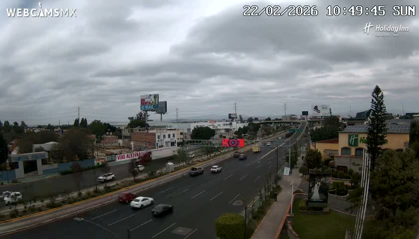 Santiago de Querétaro, Avenida 5 Febrero Avenue Live Cam - Santiago de Queretaro, Queretaro, Mexico