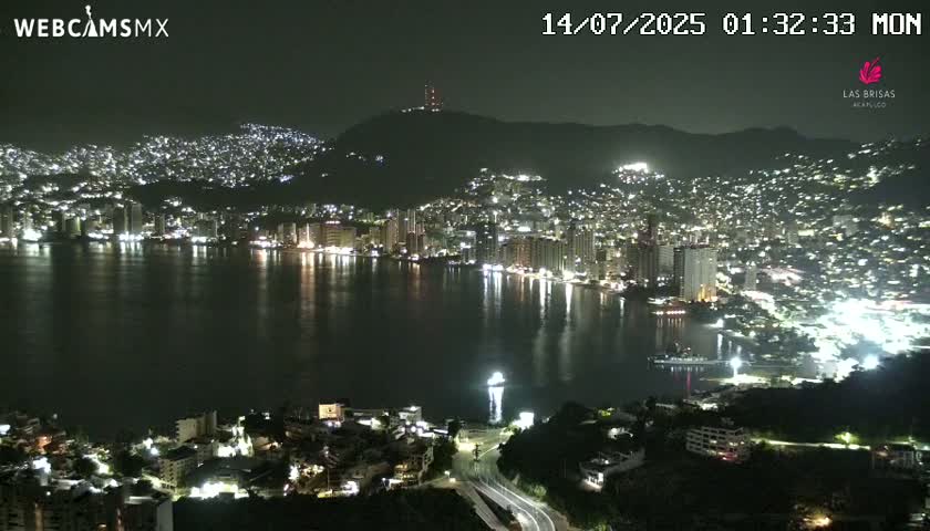 Acapulco City Skyline  Live Cam - Acapulco de Juarez, Guerrero, Mexico