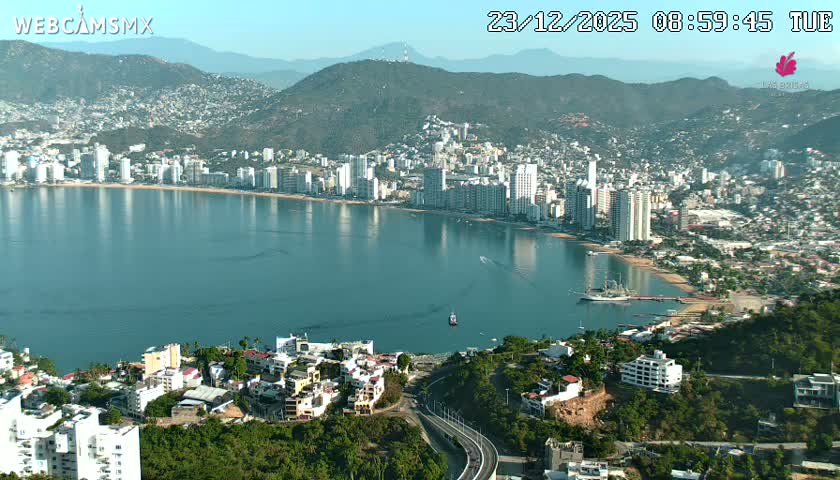 Acapulco City Skyline  Live Cam - Acapulco de Juarez, Guerrero, Mexico