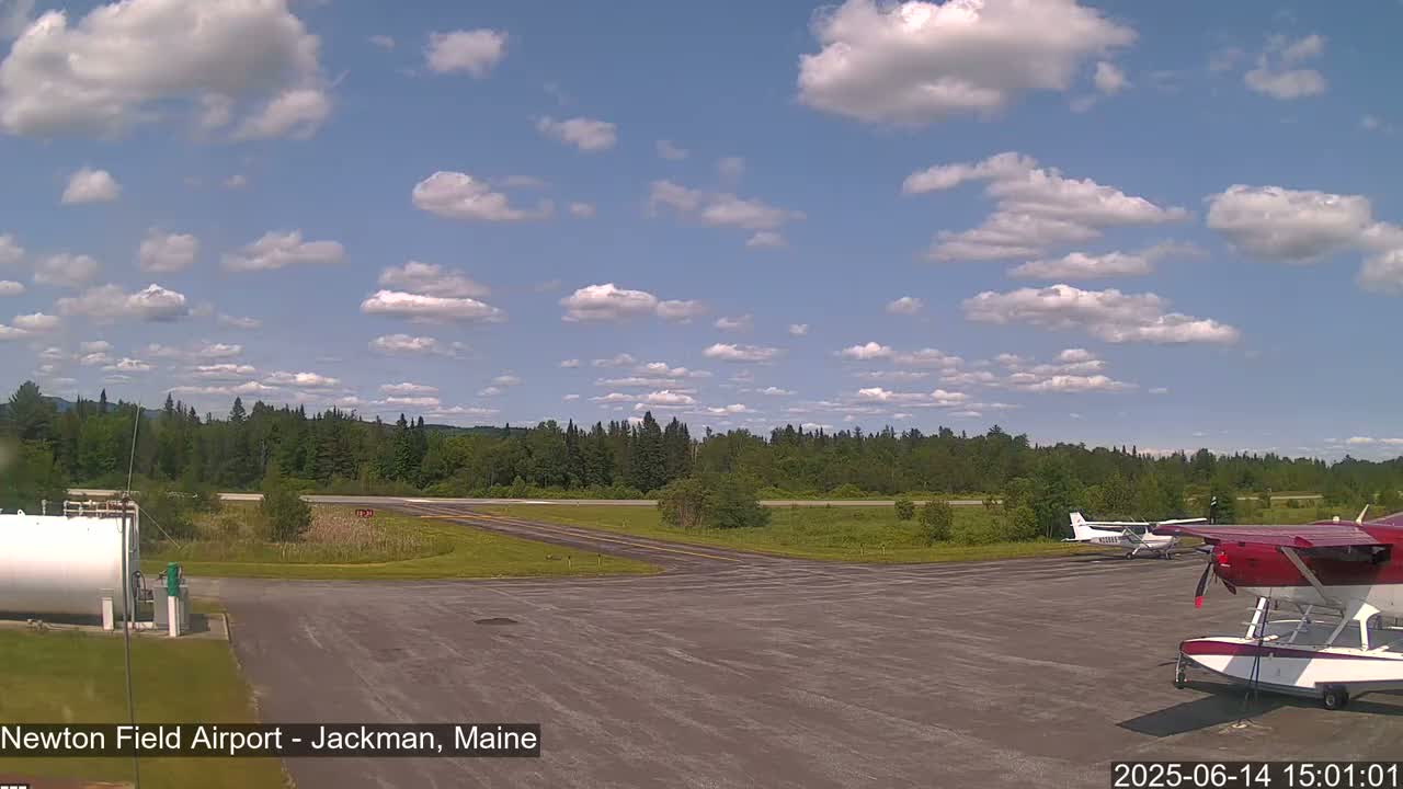 Newton Field Airport Live Cam - Jackman, Maine, USA Airport