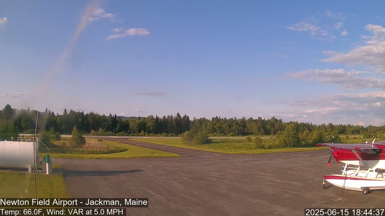 Newton Field Airport Live Cam - Jackman, Maine, USA Airport