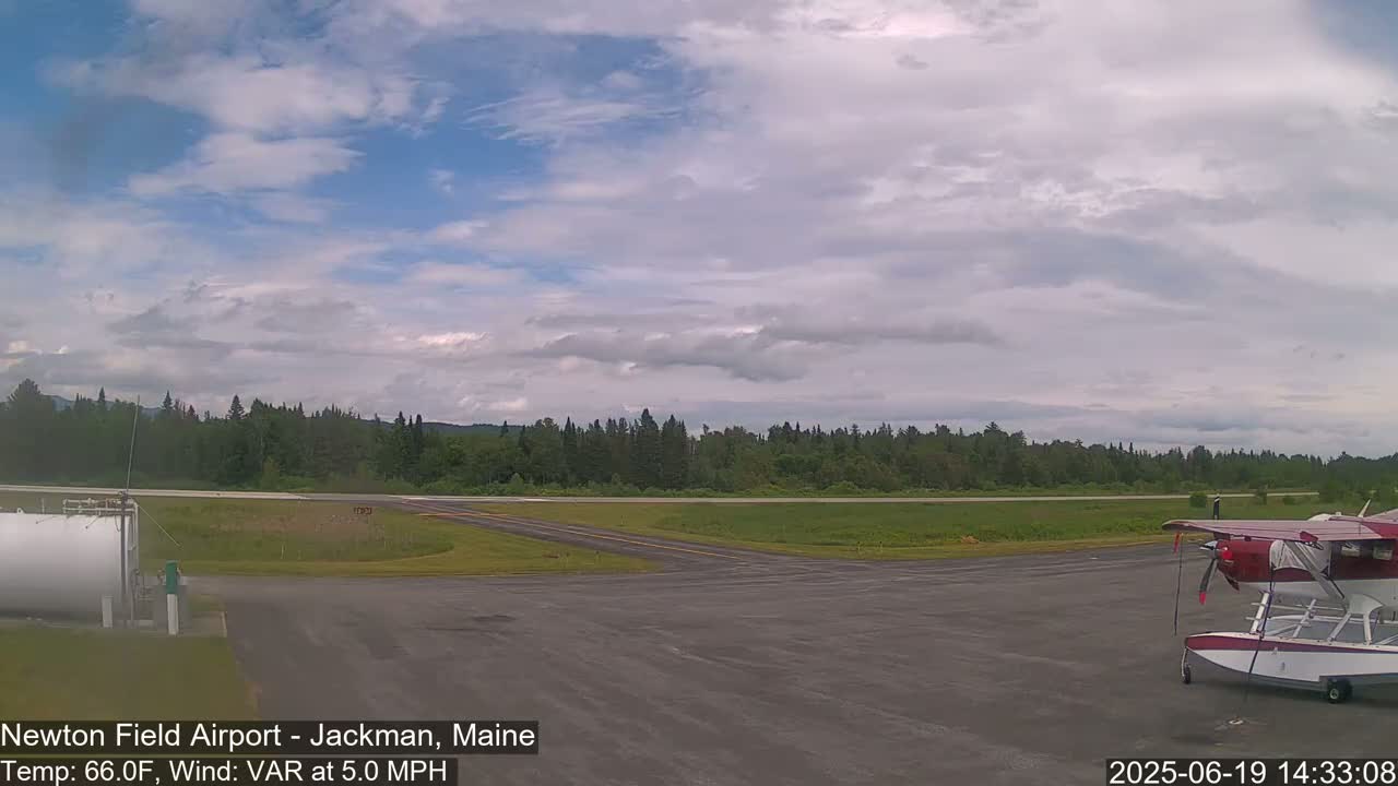 Newton Field Airport Live Cam - Jackman, Maine, USA Airport
