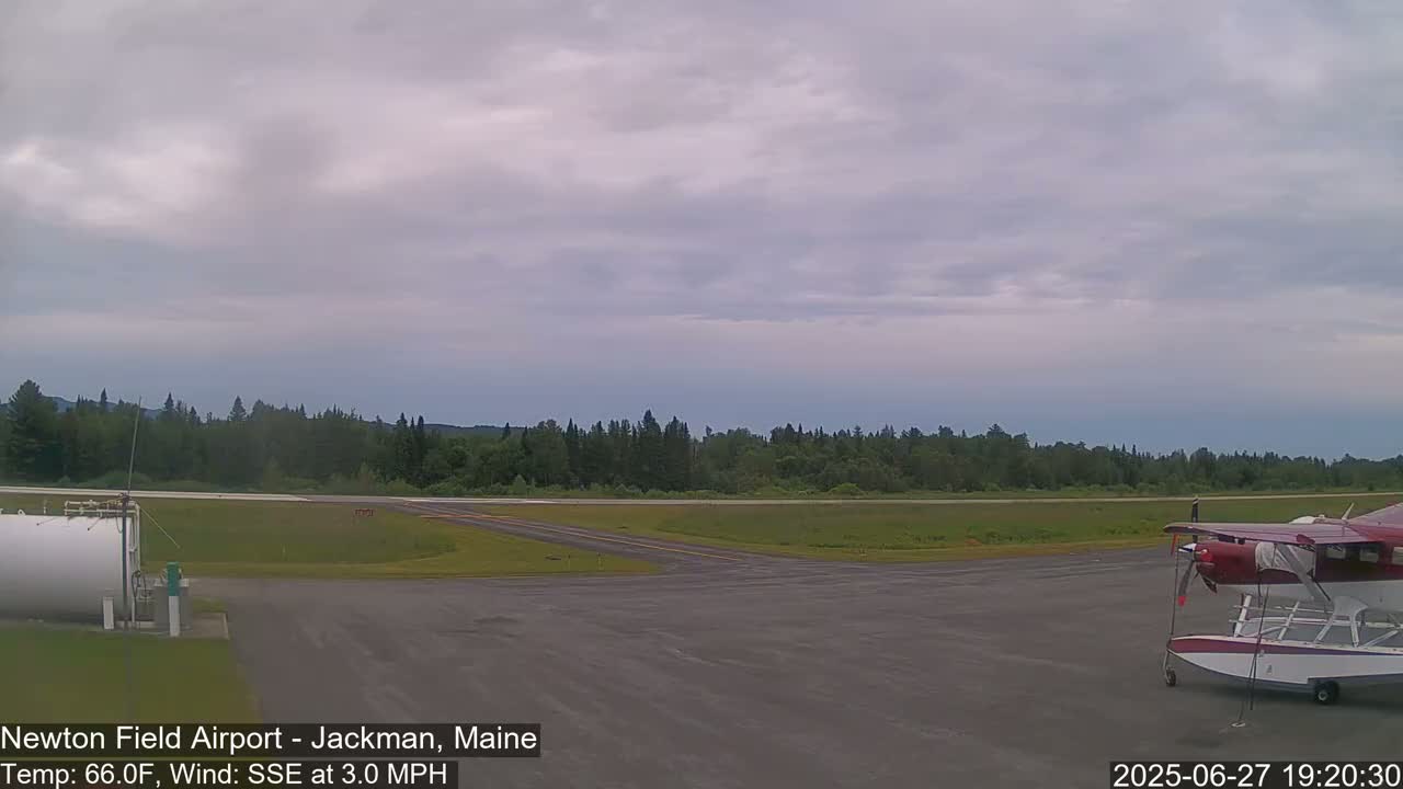 Newton Field Airport Live Cam - Jackman, Maine, USA Airport