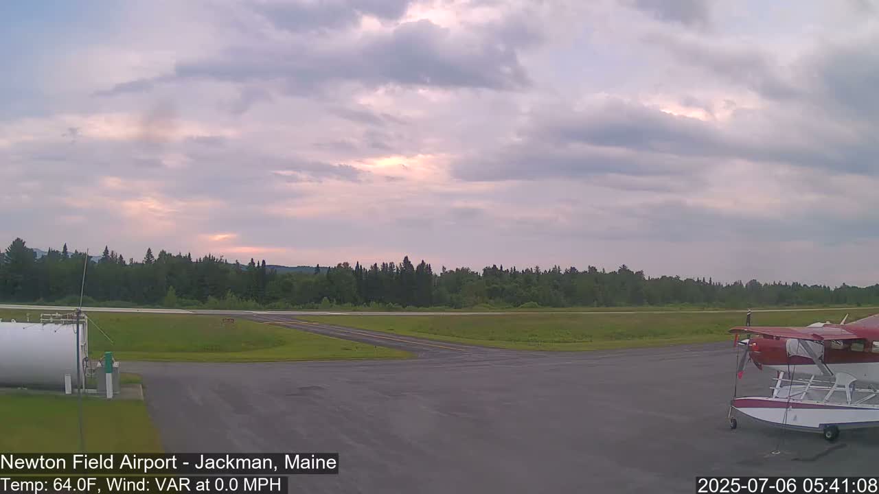 Newton Field Airport Live Cam - Jackman, Maine, USA Airport