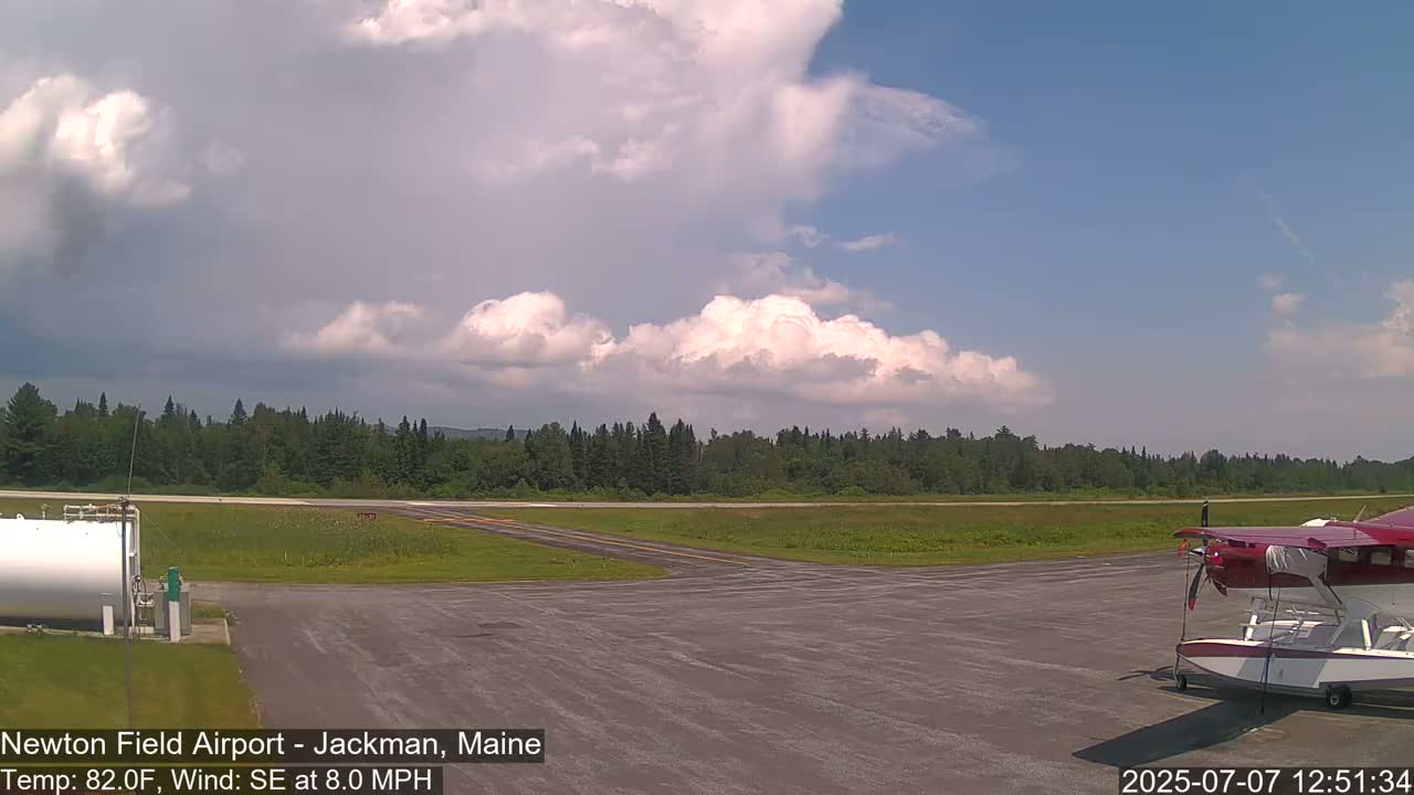 Newton Field Airport Live Cam - Jackman, Maine, USA Airport