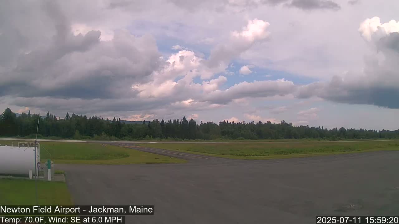 Newton Field Airport Live Cam - Jackman, Maine, USA Airport