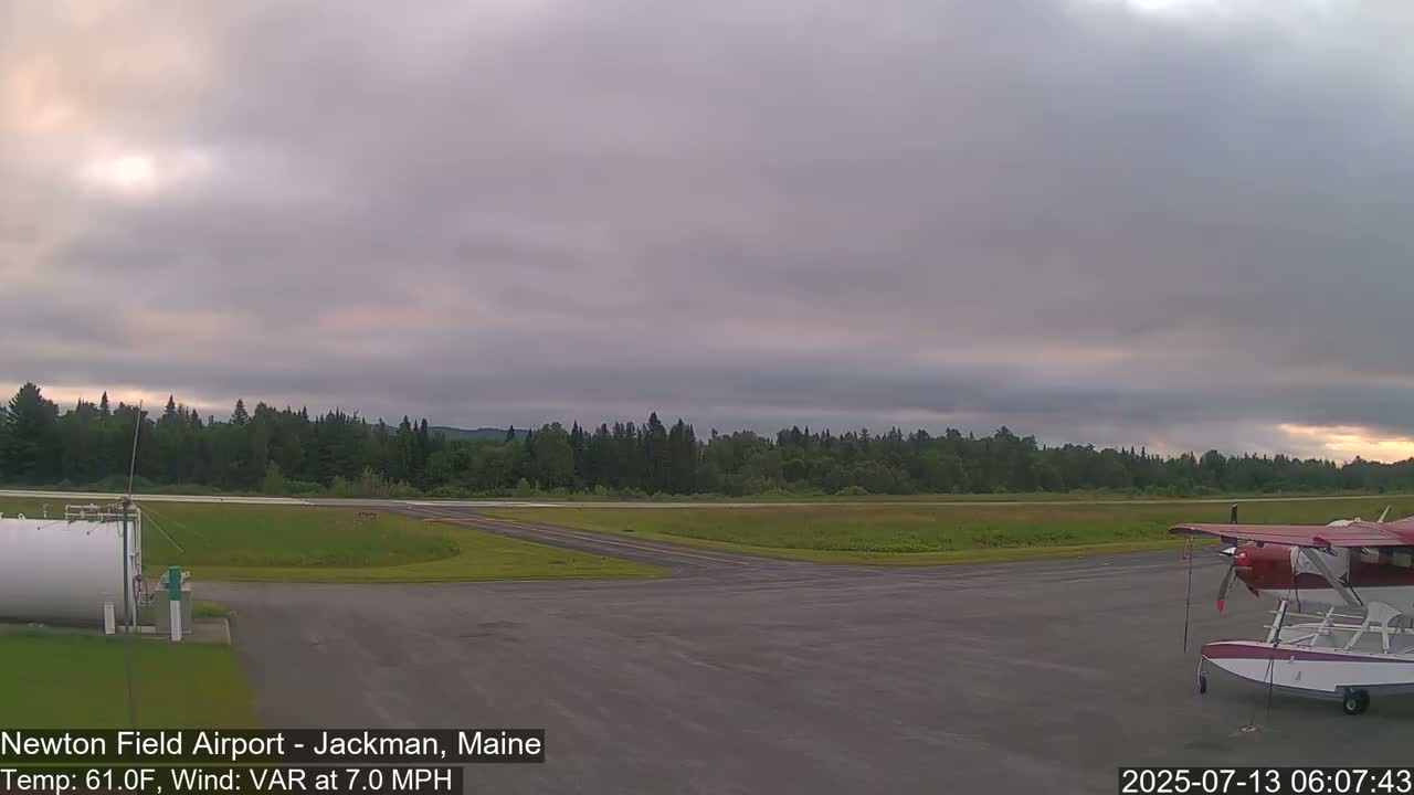 Newton Field Airport Live Cam - Jackman, Maine, USA Airport