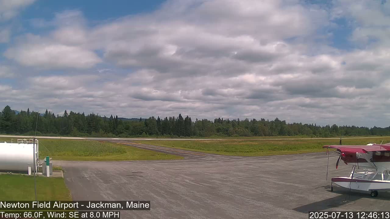 Newton Field Airport Live Cam - Jackman, Maine, USA Airport