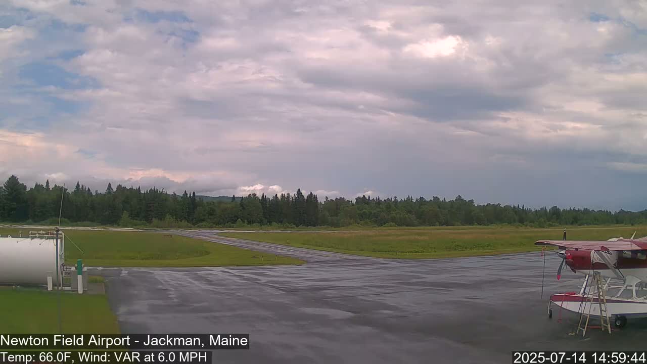 Newton Field Airport Live Cam - Jackman, Maine, USA Airport